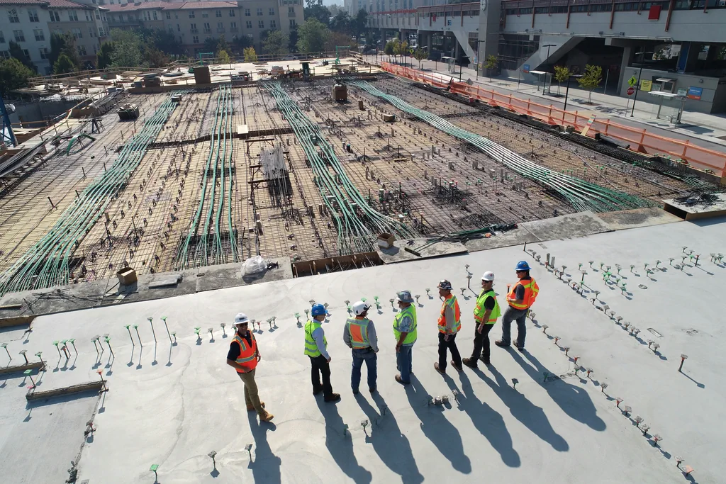 Construction site management on site
